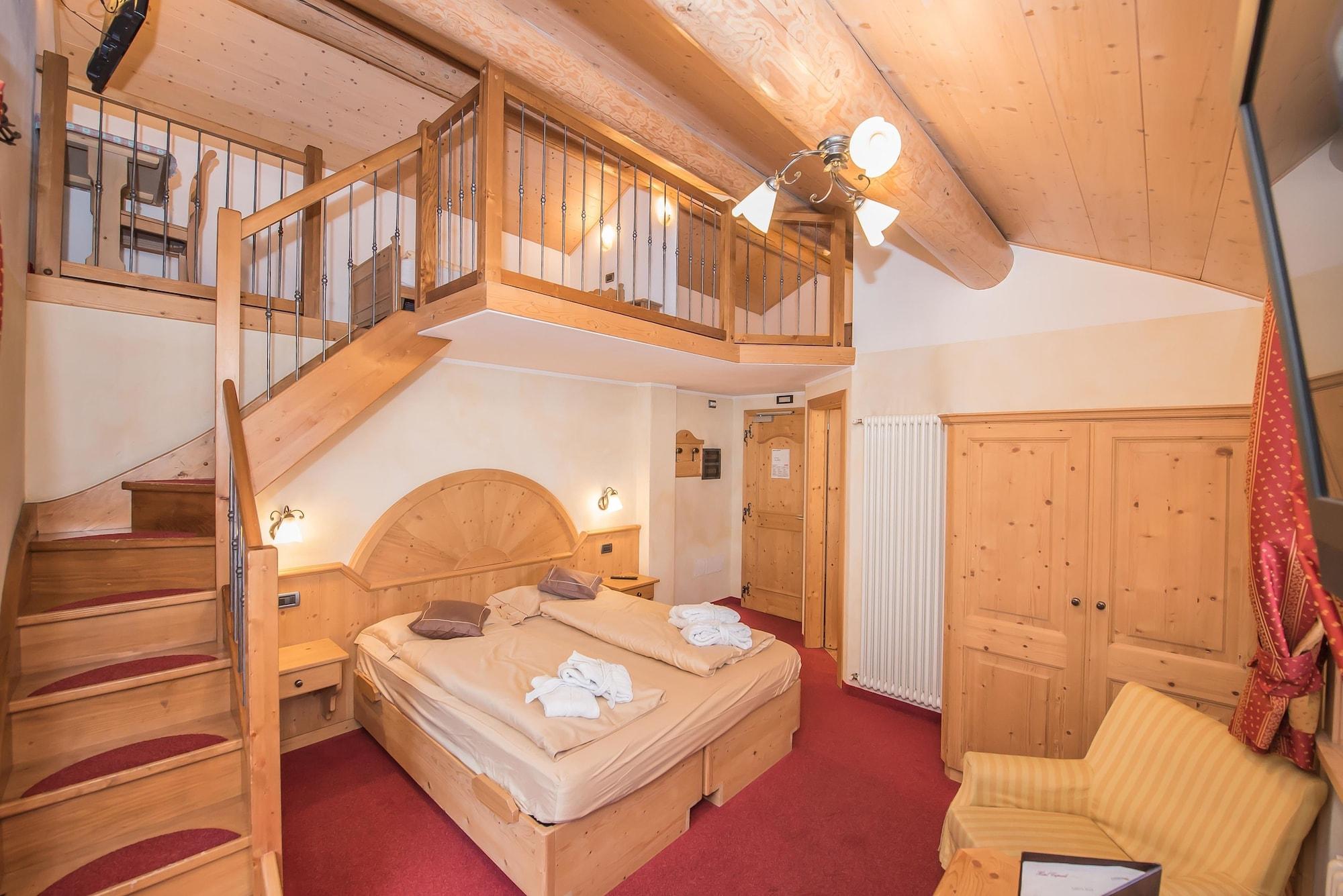 Hotel Capriolo Livigno Esterno foto