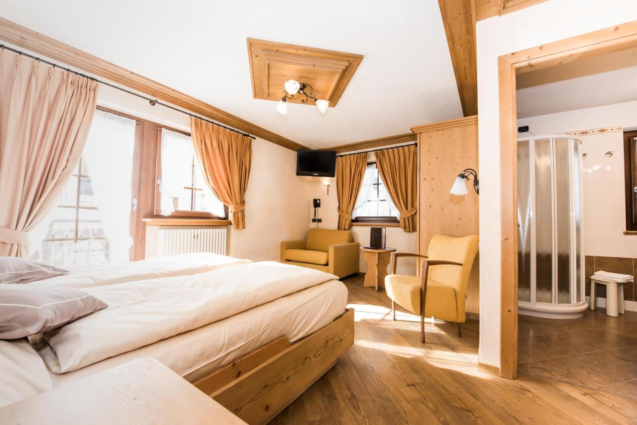 Hotel Capriolo Livigno Esterno foto