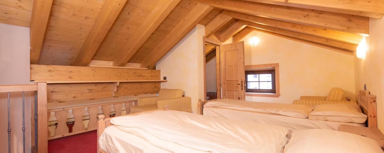Hotel Capriolo Livigno Esterno foto