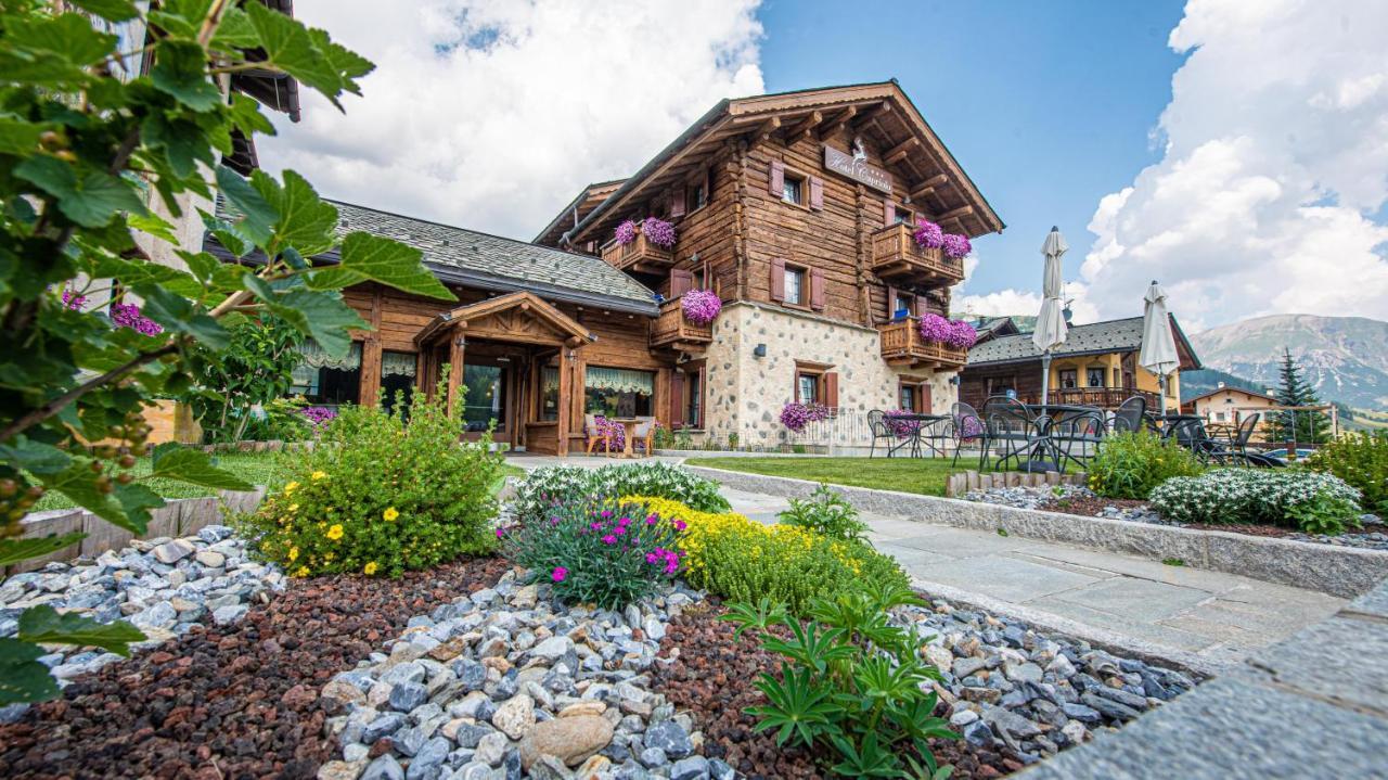 Hotel Capriolo Livigno Esterno foto