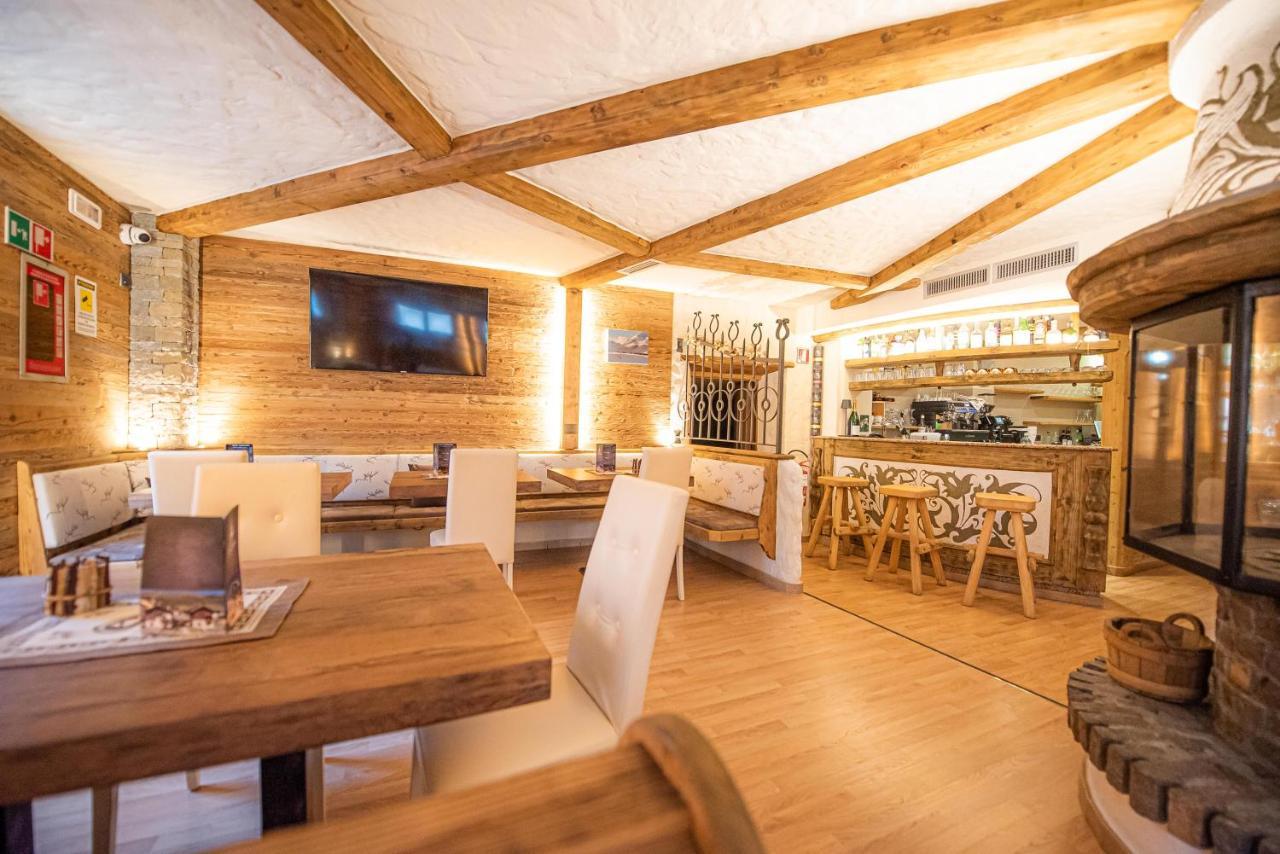 Hotel Capriolo Livigno Esterno foto