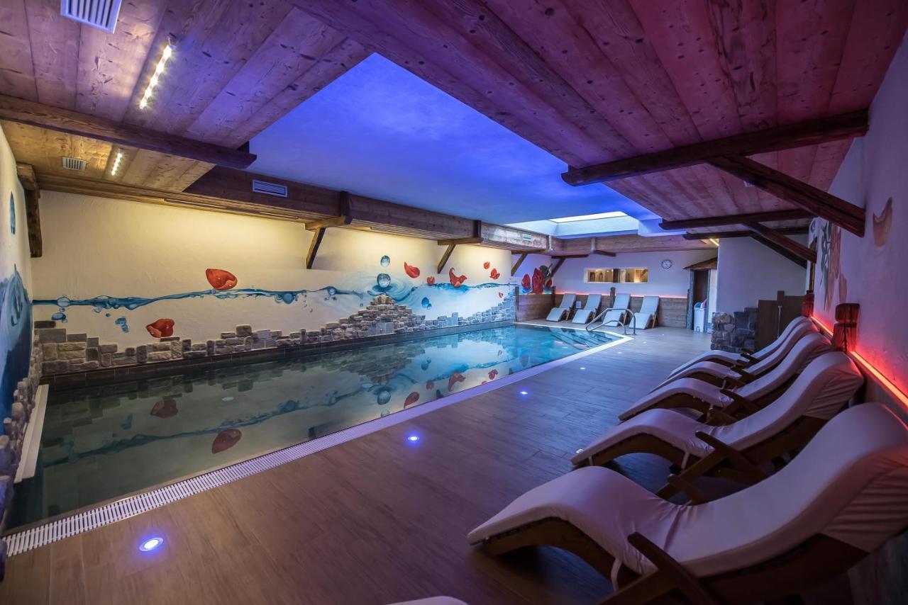 Hotel Capriolo Livigno Esterno foto