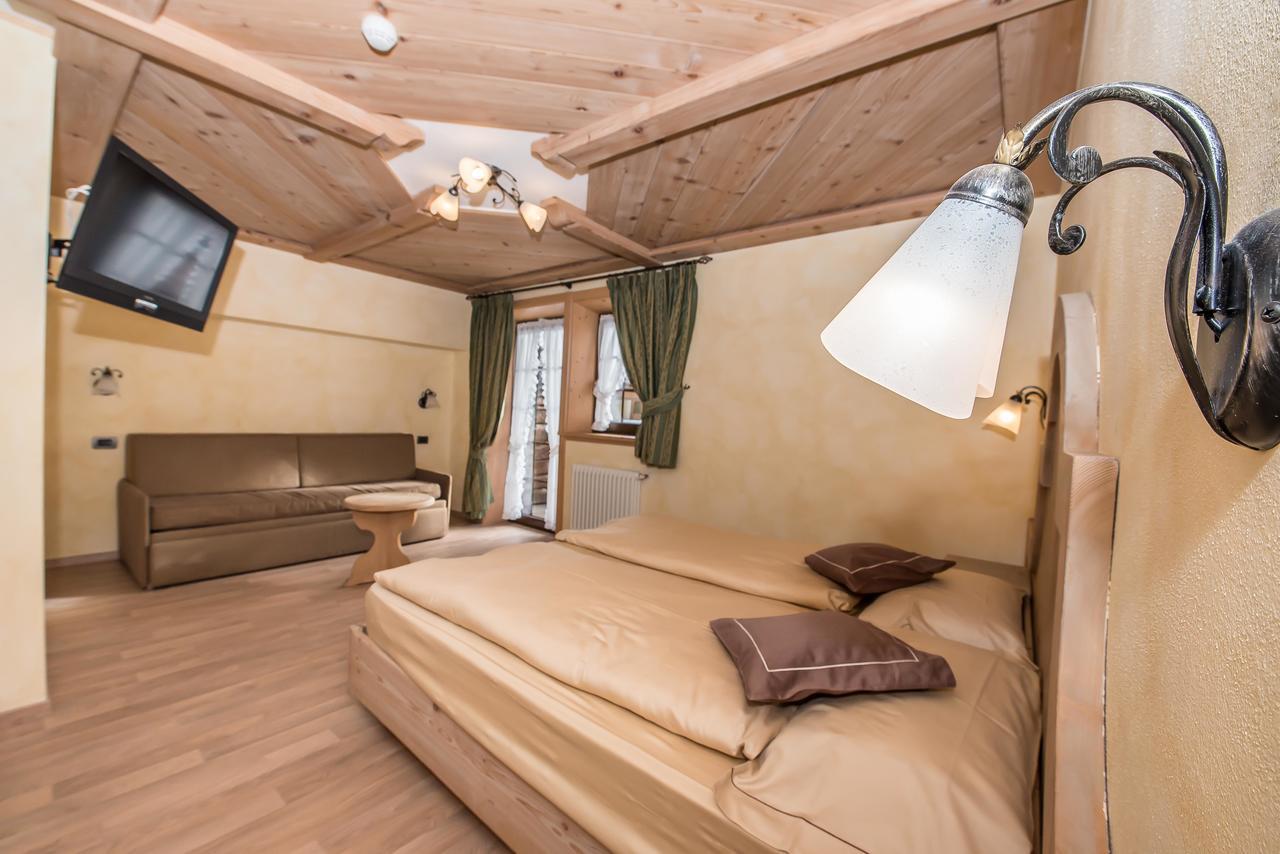 Hotel Capriolo Livigno Esterno foto