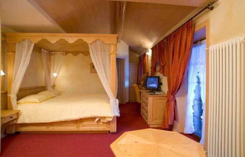 Hotel Capriolo Livigno Esterno foto